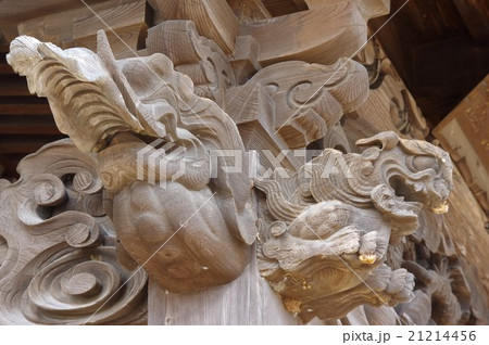 信州　諏訪の文化財　岩久保観音堂　木鼻の獅子と龍　大隅流の名匠　柴宮矩重の見事な彫刻 21214456