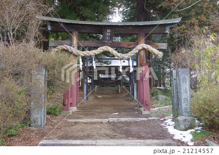 信州 塩尻 北熊井神社 入口鳥居 大隅流の名工 柴宮矩重の作 多くの彫刻が見事な本殿 信州 塩尻 北熊井神社 入口鳥居 大隅流の名工 柴宮矩重の作 多くの彫刻が見事な本殿 21214557