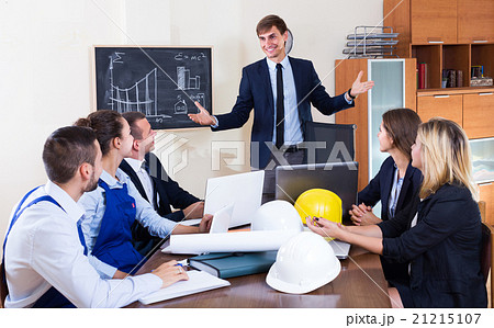 Brainstorming of group positive engineers 21215107