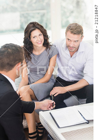 Young couple ready to buy new house Young couple ready to buy new house 21218847