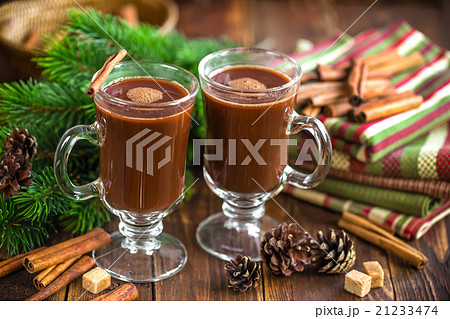 Christmas cocoa drink 21233474