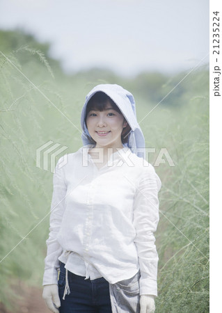 農業　女性 21235224