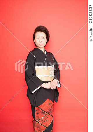留袖の女性 21235857