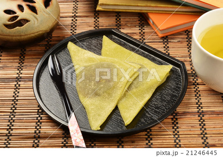 Traditional Japanese confectionery - Yatsuhashi 21246445
