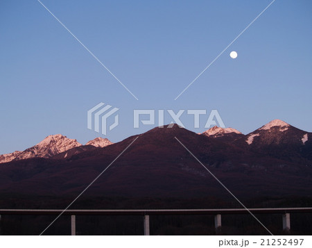 八ヶ岳の夕暮れ 21252497