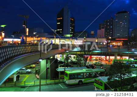 埼玉県川口市の川口駅東口の夜景の写真素材