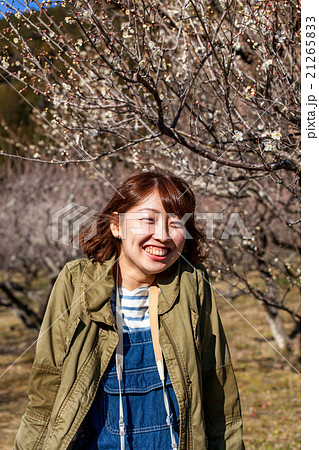 女性　ポートレート 21265833