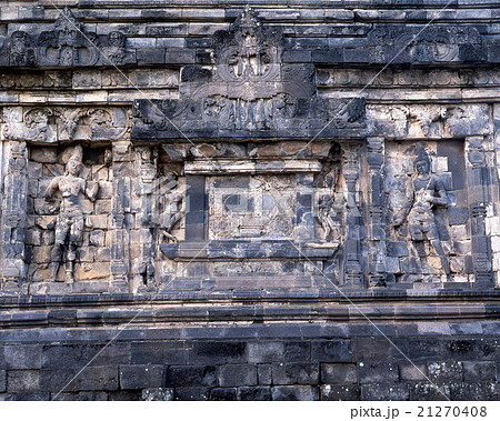 サリ寺院のレリーフ 21270408
