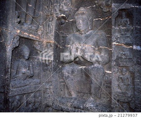 アジャンター石窟寺院の仏像 アジャンター石窟寺院の仏像 21279937