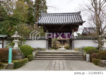 山口市・龍福寺(大内義隆の菩提寺)の山門 21280851