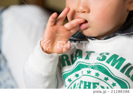 乳離れしたての幼児 21286386