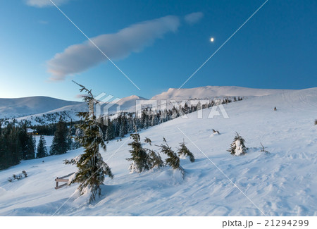 Sunrise winter mountain landscape (Carpathian). 21294299