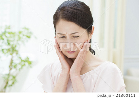 50代女性 50代女性 21300111