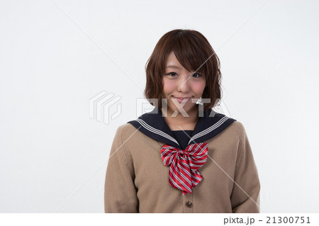 笑顔の女子高生 笑顔の女子高生 21300751