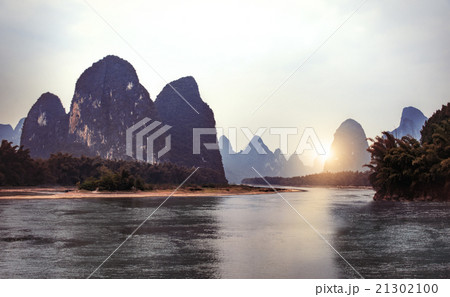Sunset landscape of yangshuo in guilin, China 21302100