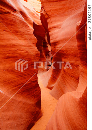 Iconic Antelope Canyon Iconic Antelope Canyon 21302197