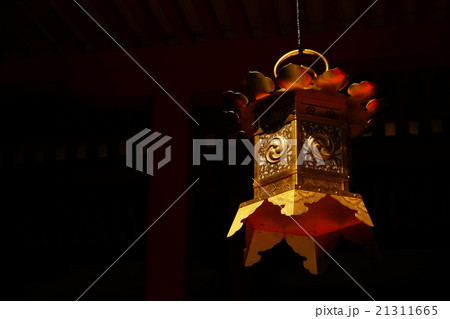石清水八幡宮の黄金の吊灯籠 21311665