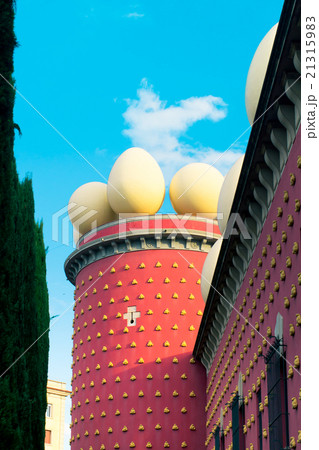 Museum theater Salvador Dali Museum theater Salvador Dali 21315983