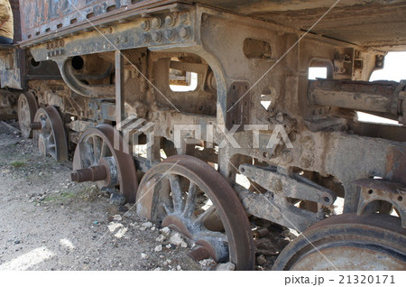 廃線の車輪 列車の墓場 ボリビア ウユニ 21320171