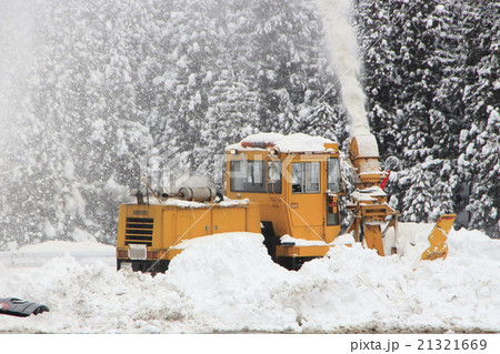NASPAスキーガーデンにて撮影の除雪車 21321669