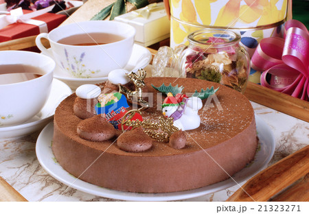Chocolate christmas cake Chocolate christmas cake 21323271