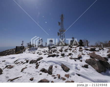 赤城の地蔵岳山頂のアンテナ群 赤城の地蔵岳山頂のアンテナ群 21324948