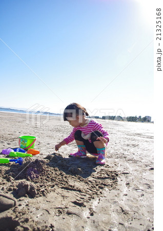 女の子と海 女の子と海 21325168