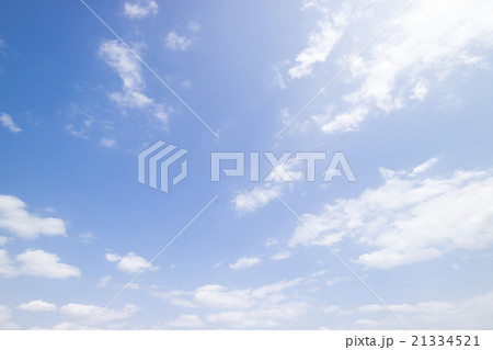 青空 空 雲 春の空 背景 背景素材 3月の写真素材