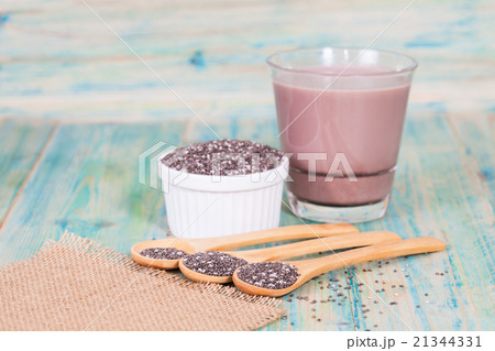 Chia seed with chocolate milk on wood table 21344331