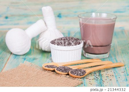 Chia seed with chocolate milk on wood table 21344332