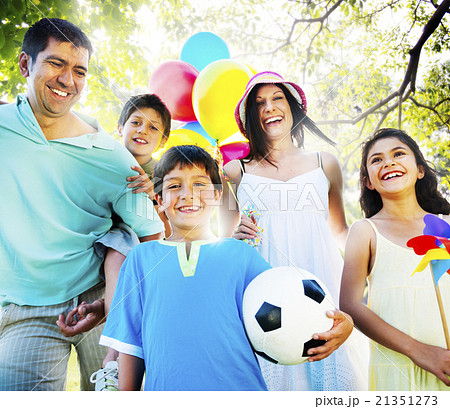Family Happiness Parents Holiday Vacation Activity Concept Family Happiness Parents Holiday Vacation Activity Concept 21351273