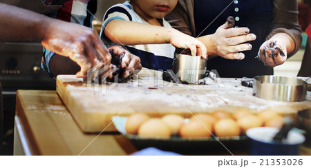 Cookie Bake Bakery Child Dessert Discovery Leisure Concept 21353026
