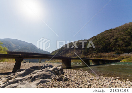 高知県四万十市　中半家沈下橋 21358198