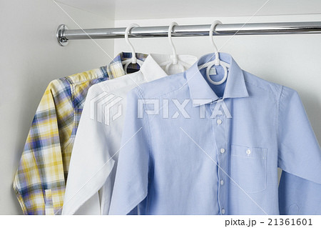 clean ironed men's shirts 21361601