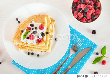 sweet crepes 21366598