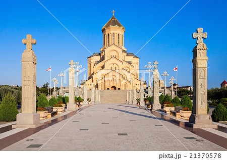 Holy Trinity Cathedral 21370578