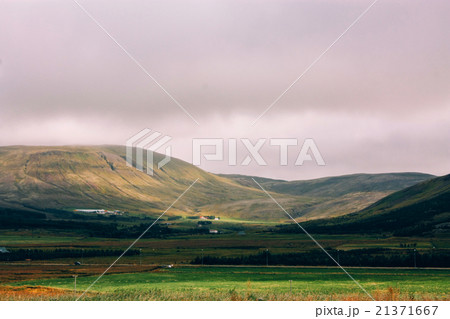 Icelandic landscape of green mountains 21371667