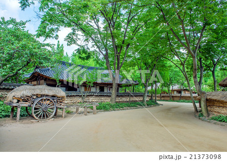 Folk Village,Traditional Korean style. 21373098