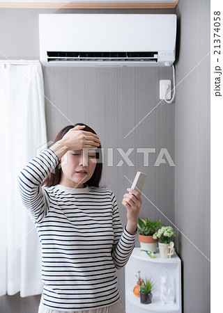 エアコン 女性 エアコン 女性 21374058