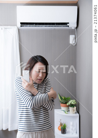 エアコン 女性 エアコン 女性 21374061