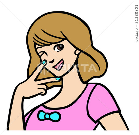 笑顔でウインクする女性 笑顔でウインクする女性 21380801