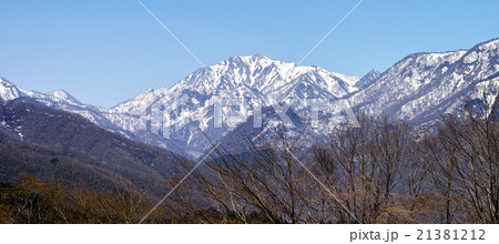 春の大山　東壁 21381212