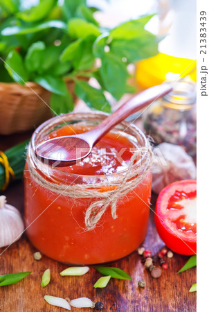 tomato sauce 21383439