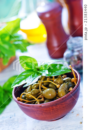 capers 21383440