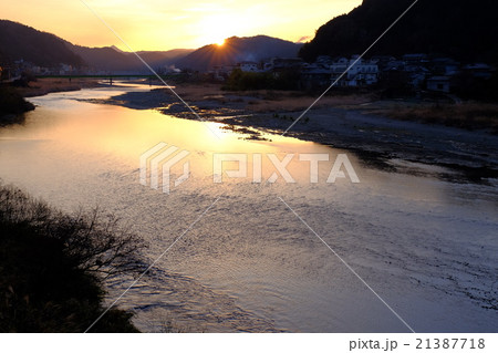 吉野川の夜明け（奈良県吉野郡大淀町） 21387718