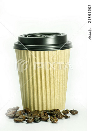 Coffee Cup and Beans on white background 21391602