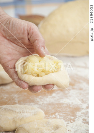 Several small patties  21394053