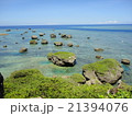 宮古島の海　岩々　ノッチ 21394076