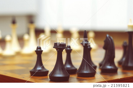 old chess pieces closeup old chess pieces closeup 21395821
