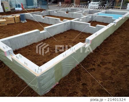 最近は布基礎が少なくなりました 21401324